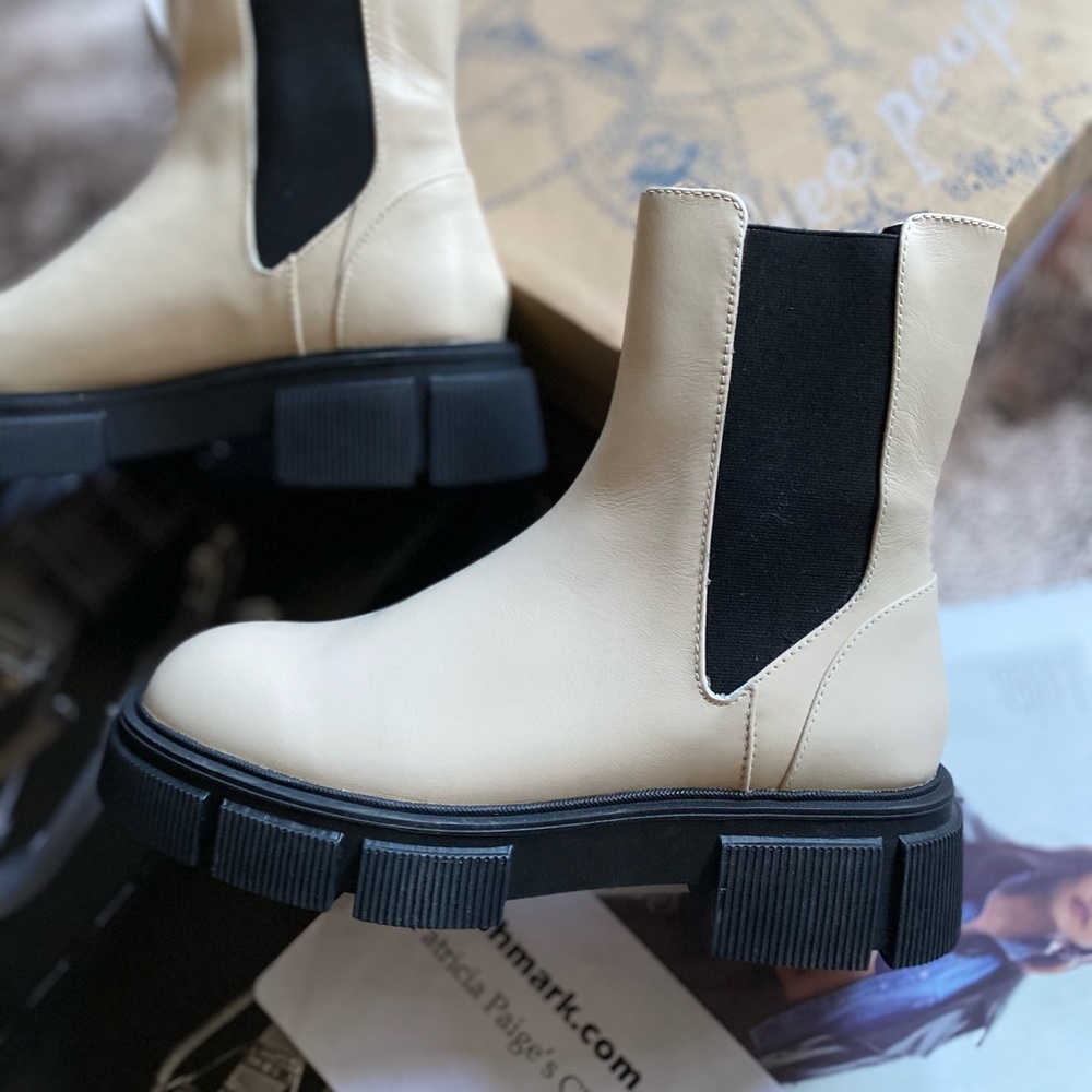 ZARA Low Heeled Lug Sole Leather Ankle Boots - Picture 15 of 15
